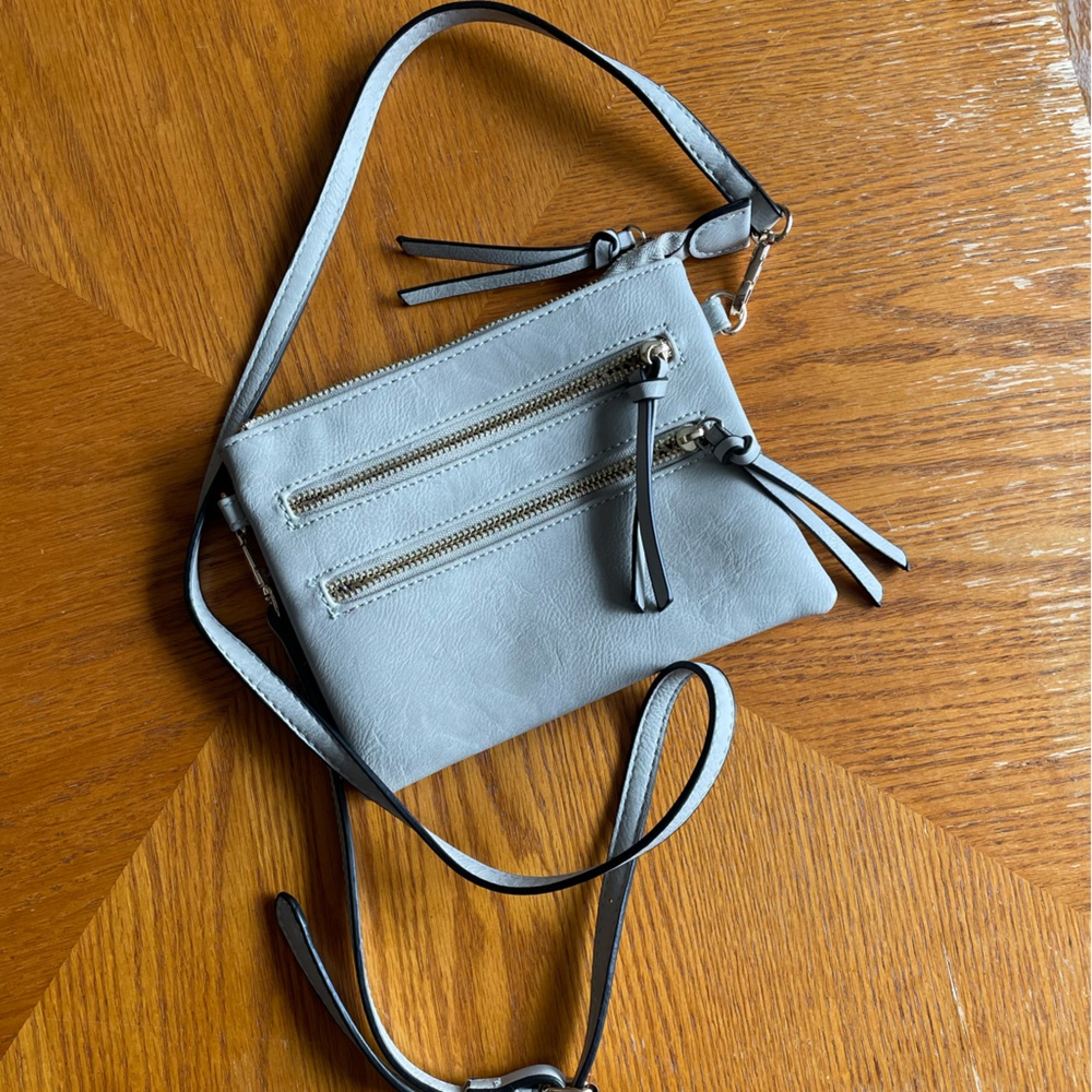 LIKE NEW!!! - light grey, small purse/crossbody